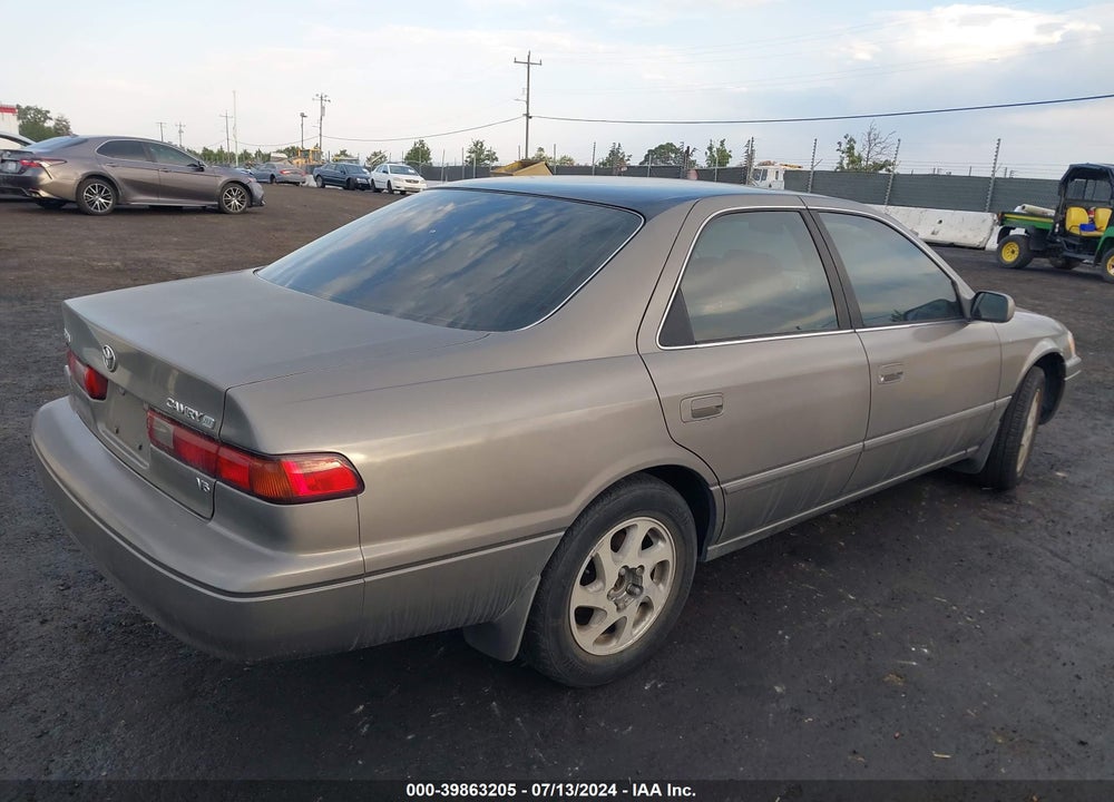 1998 TOYOTA CAMRY XLE V6 VIN: JT2BF28K9W0111804