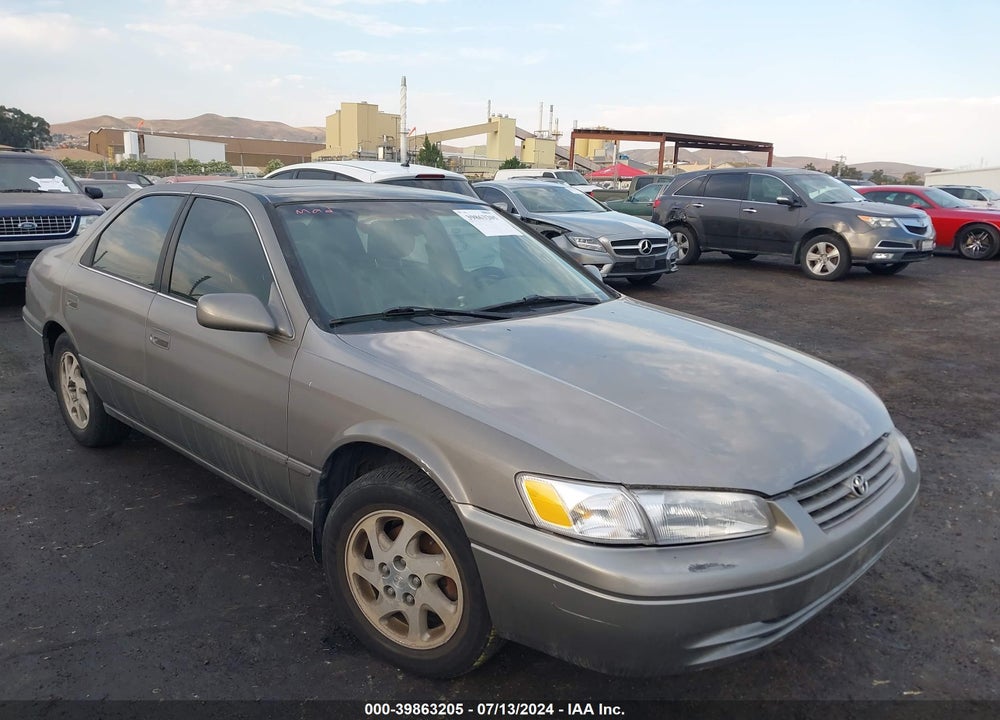 1998 TOYOTA CAMRY XLE V6 VIN: JT2BF28K9W0111804