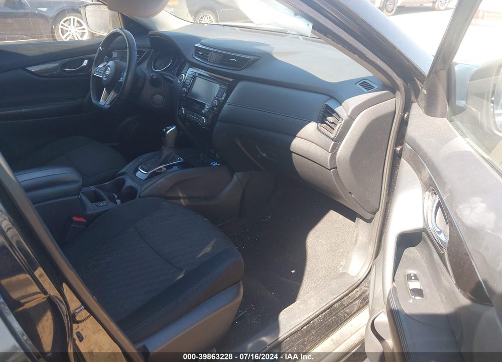 2019 NISSAN ROGUE SV VIN: 5N1AT2MV8KC810700