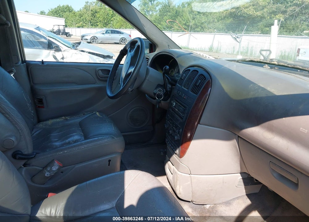 2001 CHRYSLER TOWN & COUNTRY LXI VIN: 2C4GP54L61R385051