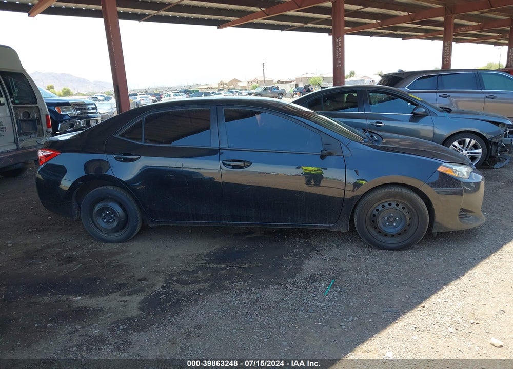 2018 TOYOTA COROLLA LE VIN: 2T1BURHE8JC034972