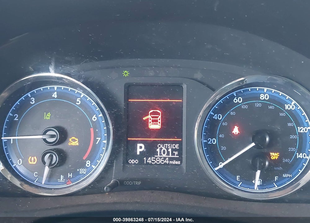 2018 TOYOTA COROLLA LE VIN: 2T1BURHE8JC034972