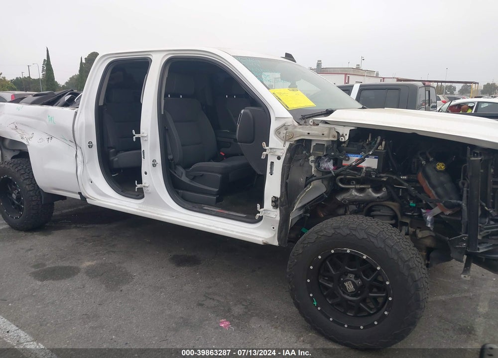 2018 CHEVROLET SILVERADO 1500 2LT VIN: 1GCVKREH1JZ133883