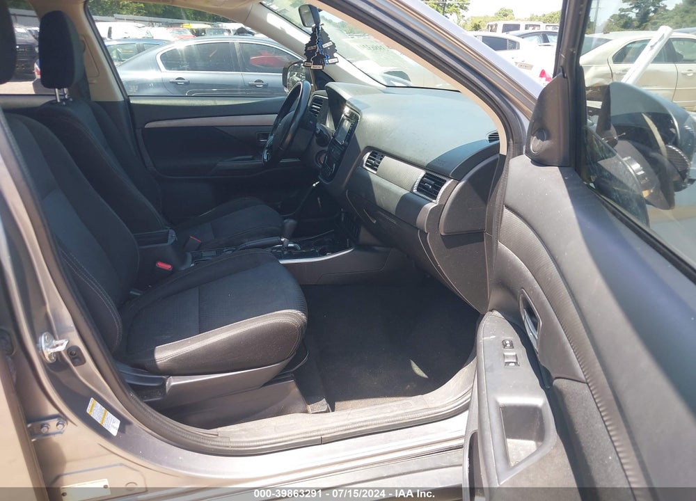 2017 MITSUBISHI OUTLANDER ES VIN: JA4AD2A31HZ010941