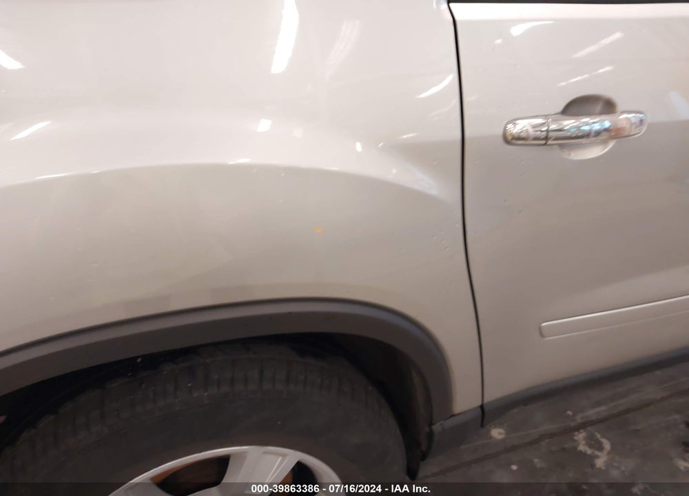 2008 GMC ACADIA SLE-1 VIN: 1GKER13768J222577