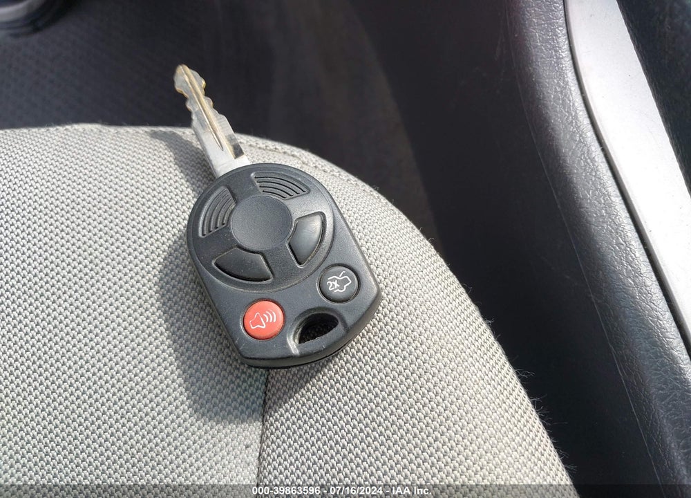 2011 FORD FUSION SE VIN: 3FAHP0HAXBR249605