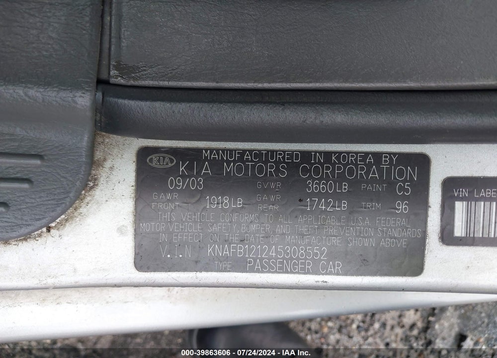 2004 KIA SPECTRA LS VIN: KNAFB121245308552
