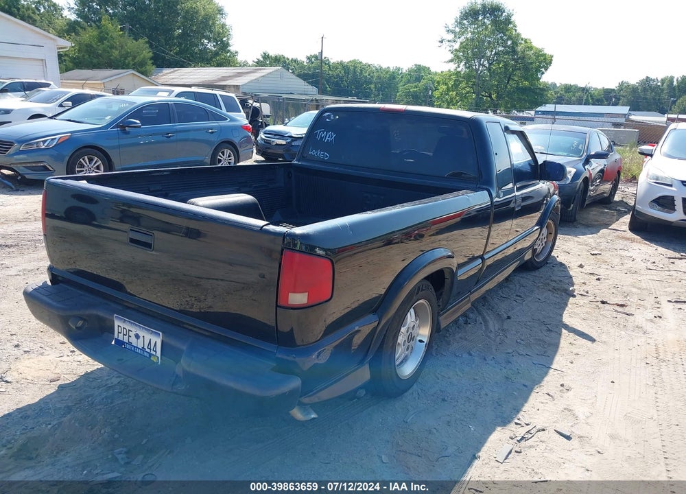 2001 CHEVROLET S-10 LS VIN: 1GCCS19W518119122