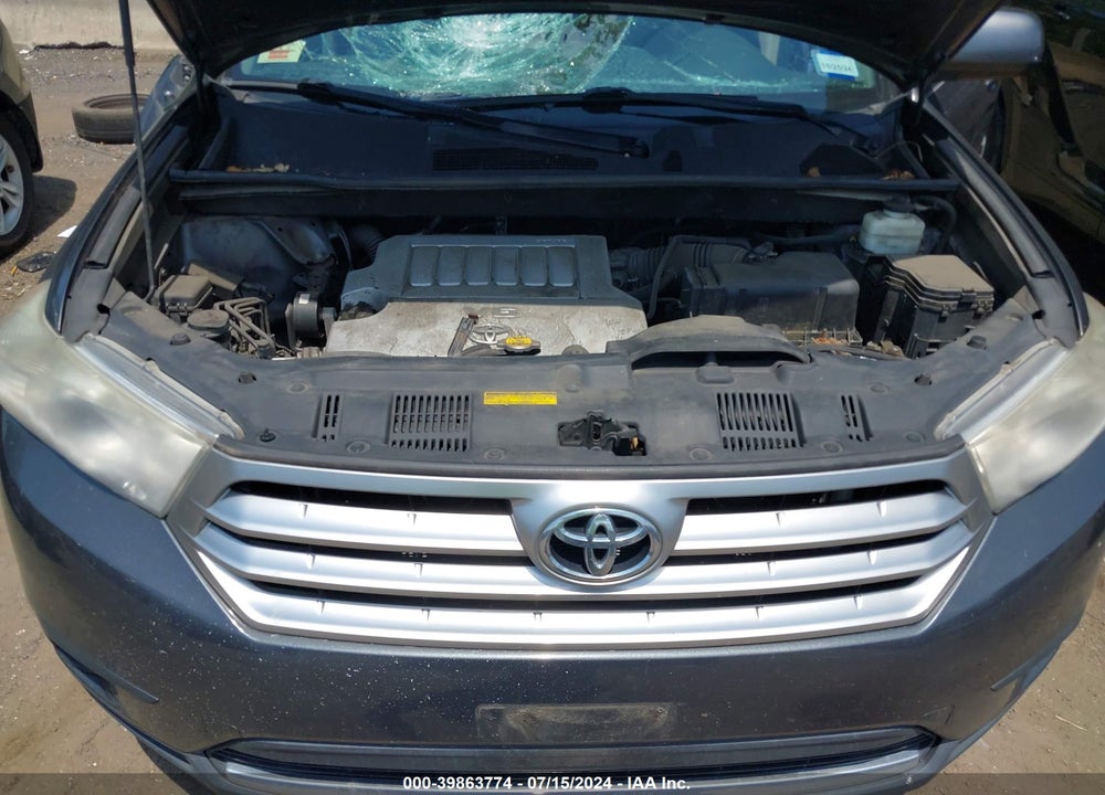 2012 TOYOTA HIGHLANDER BASE V6 VIN: 5TDBK3EH7CS130779