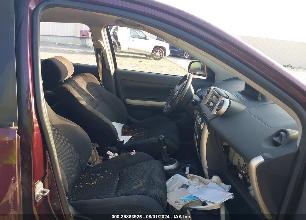 2005 SCION XA VIN: JTKKT624250084423