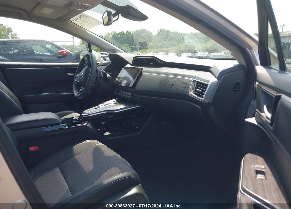 2018 HONDA CLARITY PLUG-IN HYBRID VIN: JHMZC5F15JC012235