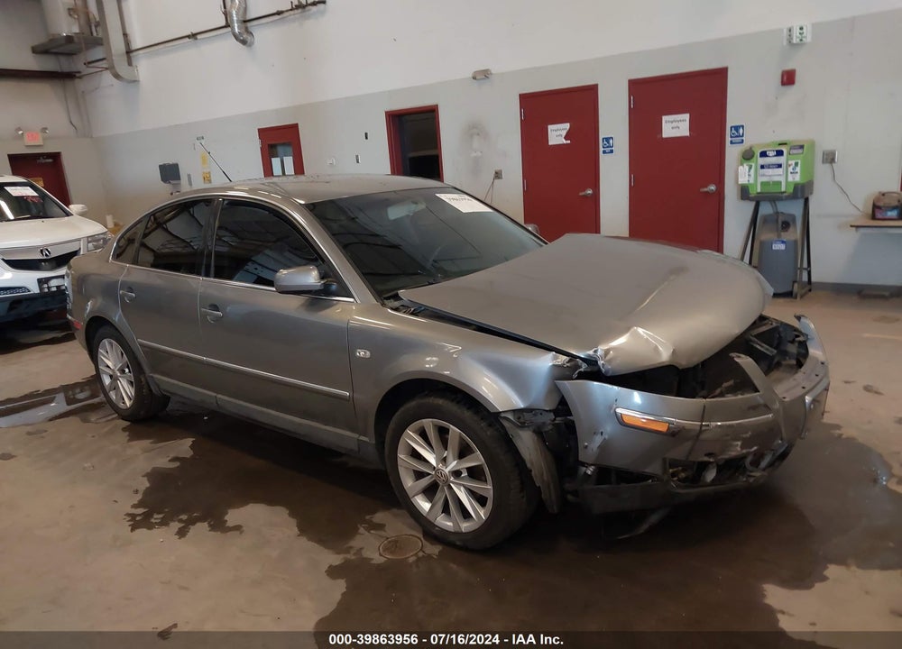 2004 VOLKSWAGEN PASSAT GL VIN: WVWMD63B64E032885