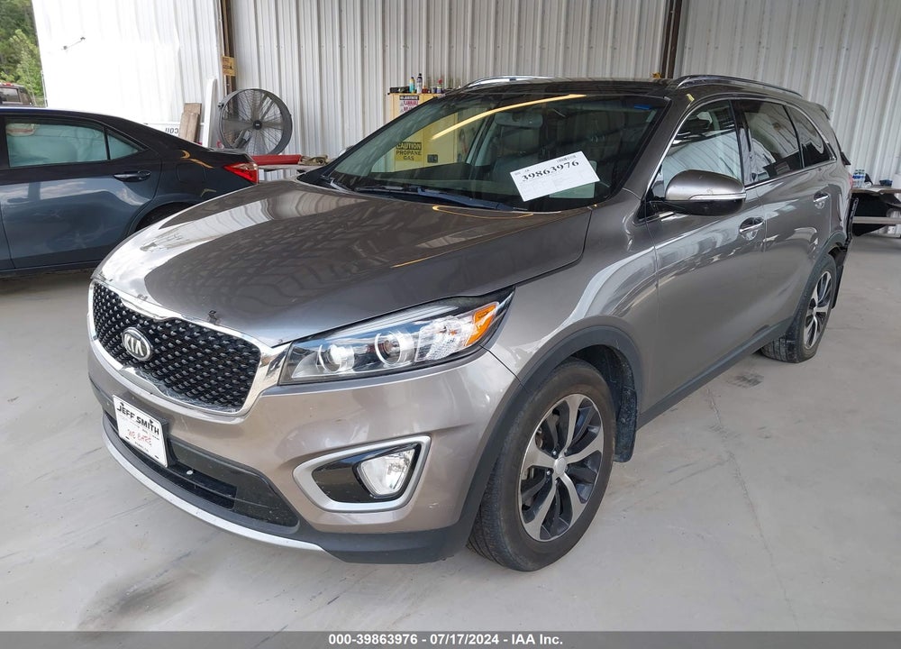 2016 KIA SORENTO VIN: 5XYPH4A52GG155596