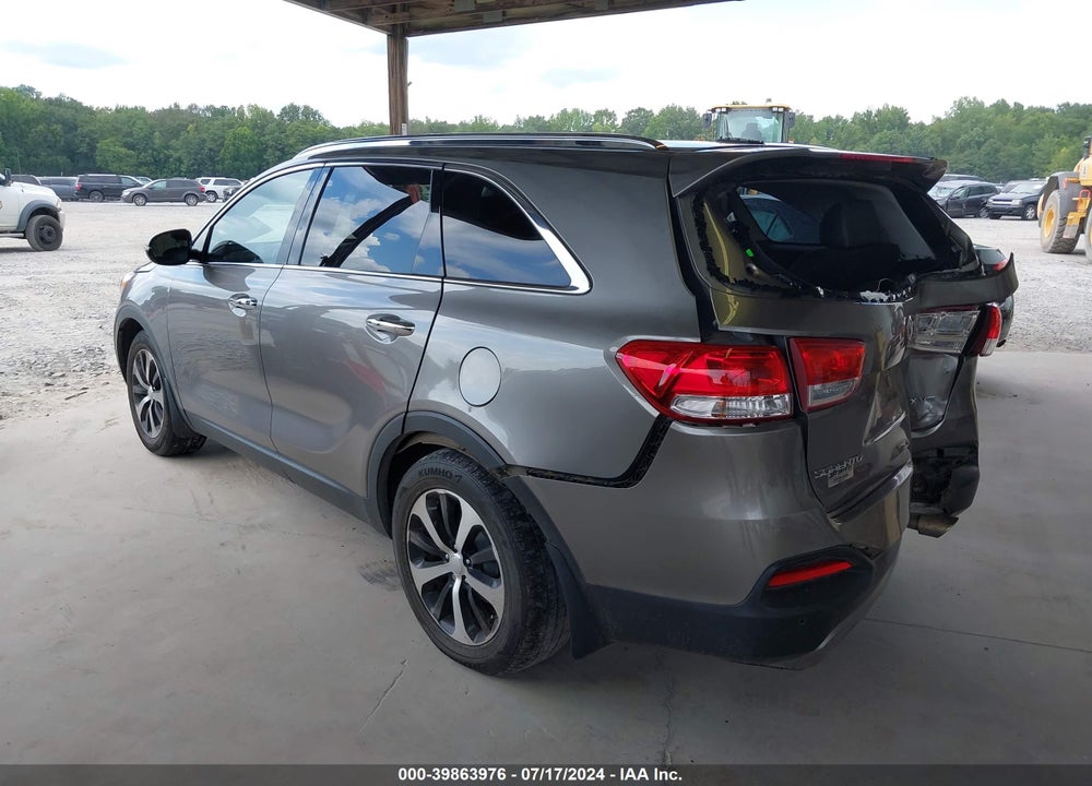 2016 KIA SORENTO VIN: 5XYPH4A52GG155596