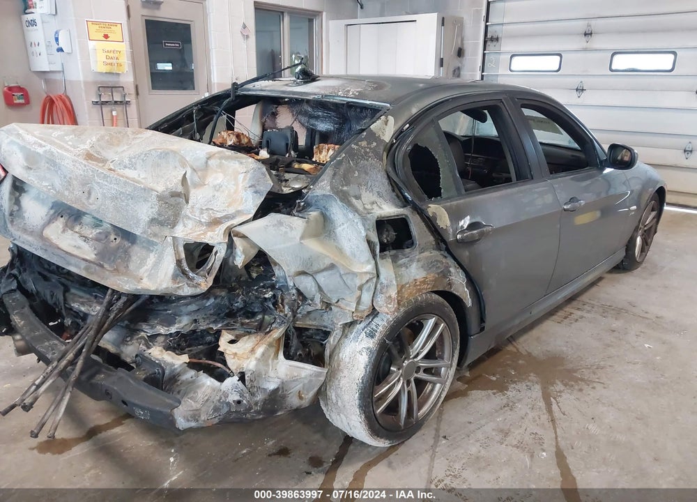 2011 BMW 328I XDRIVE VIN: WBAPK7C59BF082994