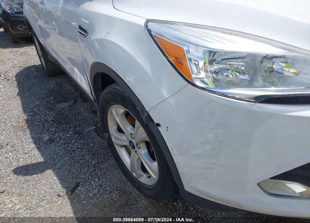 2016 FORD ESCAPE SE VIN: 1FMCU9G9XGUA32222