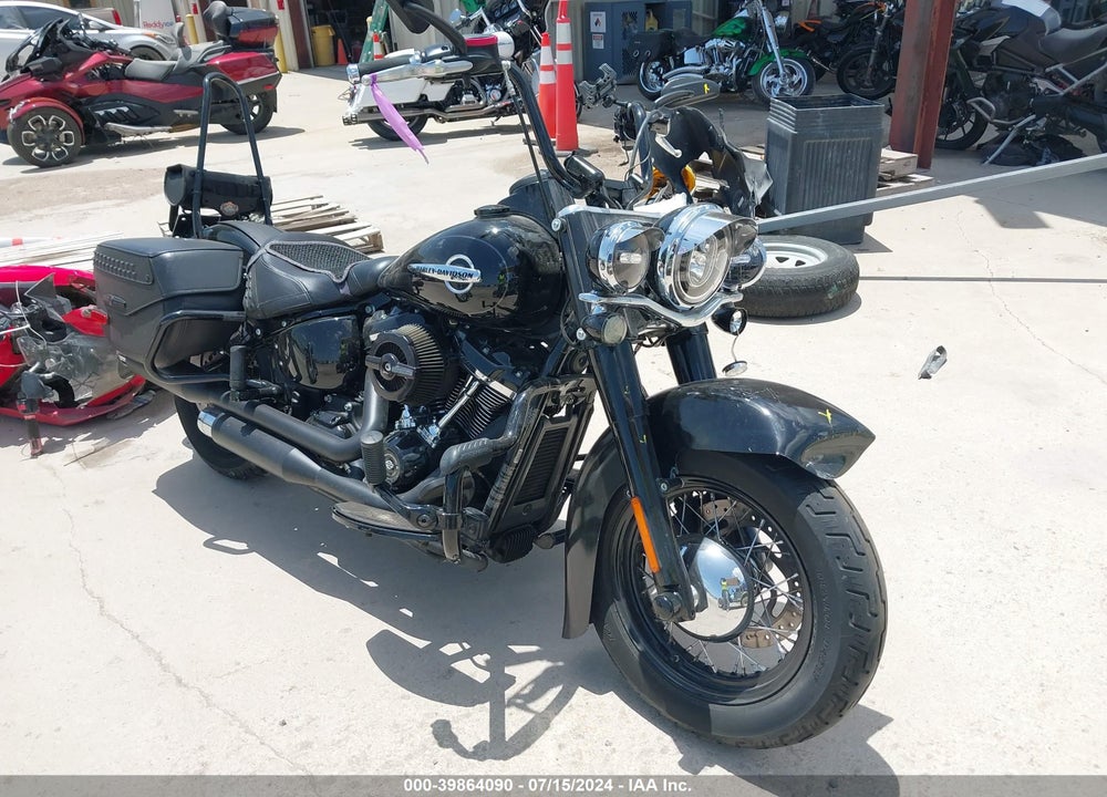 2018 HARLEY-DAVIDSON FLHC HERITAGE CLASSIC VIN: 1HD1YAJ18JC038925