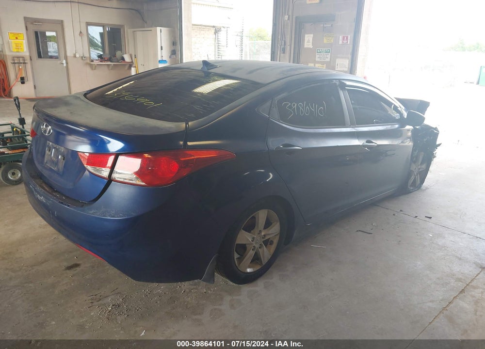 2013 HYUNDAI ELANTRA GLS VIN: KMHDH4AE8DU725626