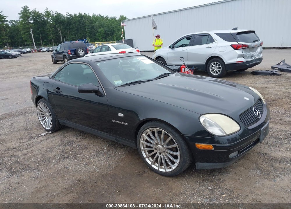 2000 MERCEDES-BENZ SLK 230 KOMPRESSOR VIN: WDBKK47F1YF169875