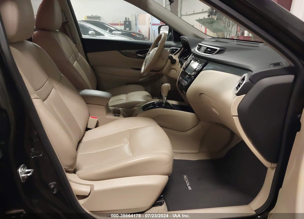 2015 NISSAN ROGUE SL VIN: 5N1AT2MV1FC853748