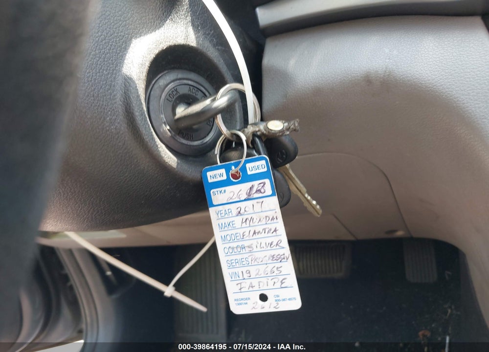 2017 HYUNDAI ELANTRA SE VIN: KMHD84LF9HU192665