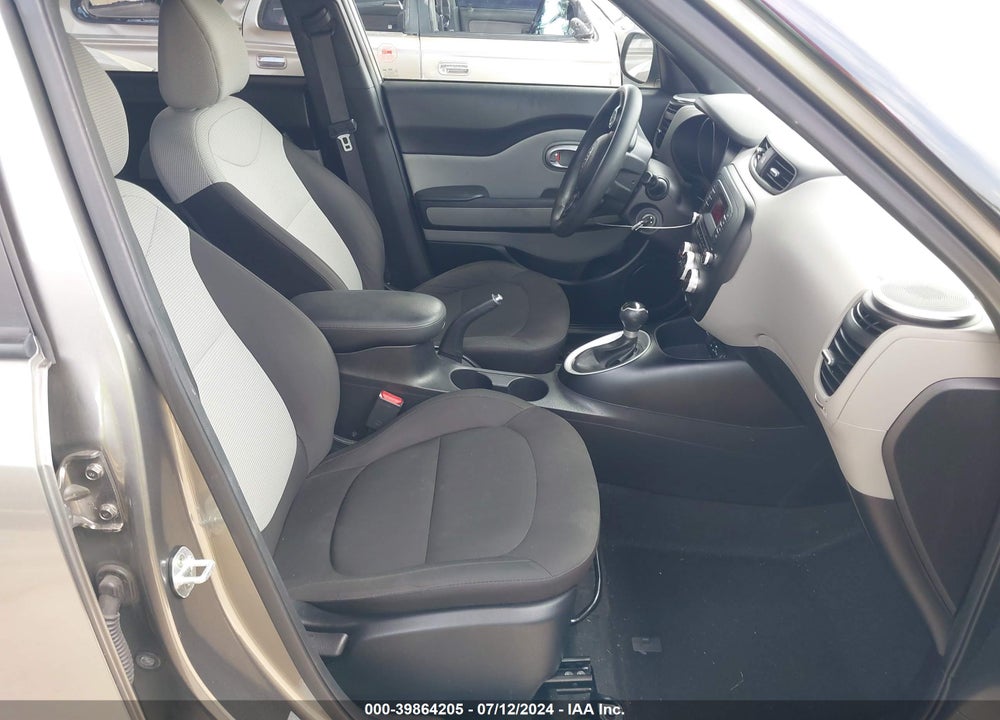 2016 KIA SOUL VIN: KNDJN2A28G7300646