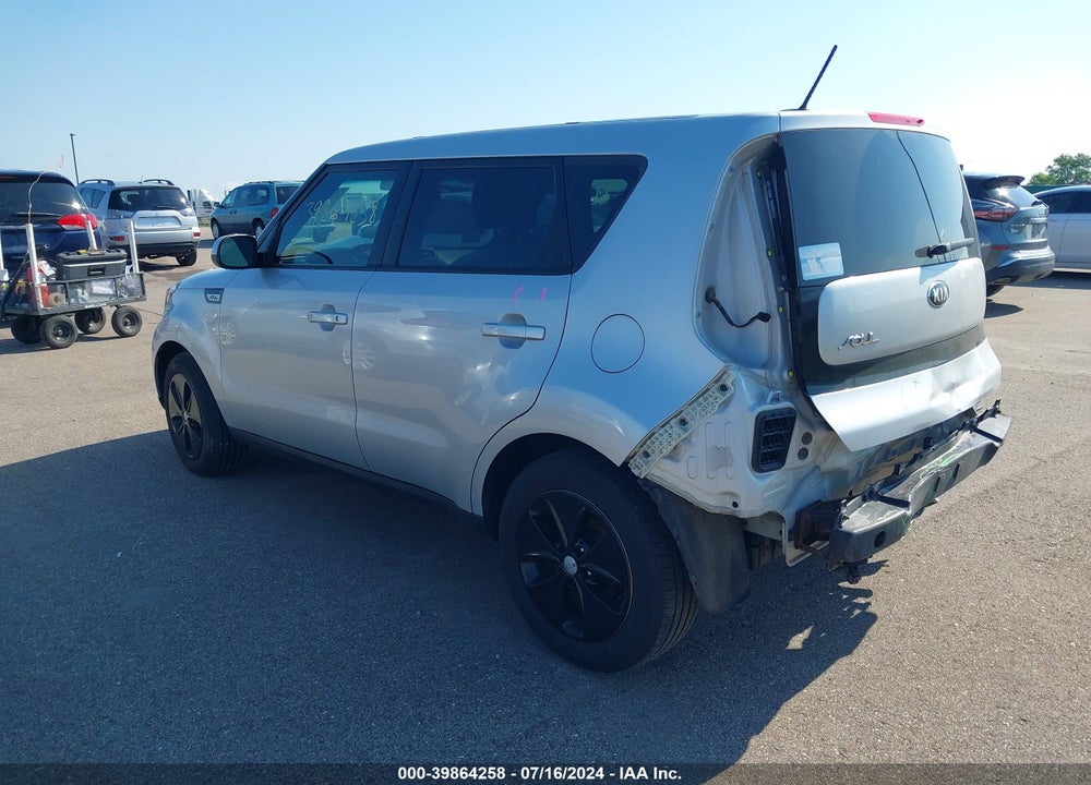 2015 KIA SOUL VIN: KNDJN2A2XF7813833
