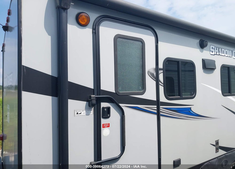 2019 CRUISER RV SHADOW CRUISER 225 R VIN: 5RXDB2523K1399045