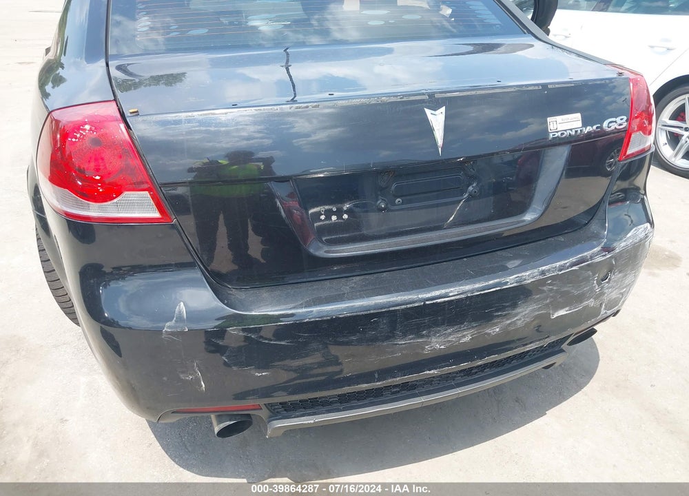 2009 PONTIAC G8 VIN: 6G2ER57769L218958