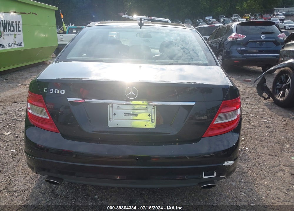 2011 MERCEDES-BENZ C 300 LUXURY/SPORT VIN: WDDGF5EBXBR140078