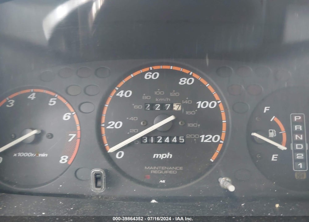 2001 HONDA CR-V LX VIN: JHLRD28431S018032