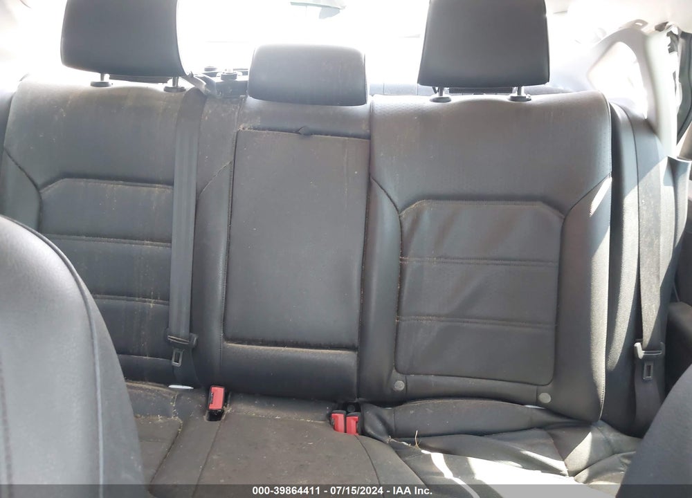 2013 VOLKSWAGEN PASSAT 2.0L TDI SE VIN: 1VWBN7A31DC143083