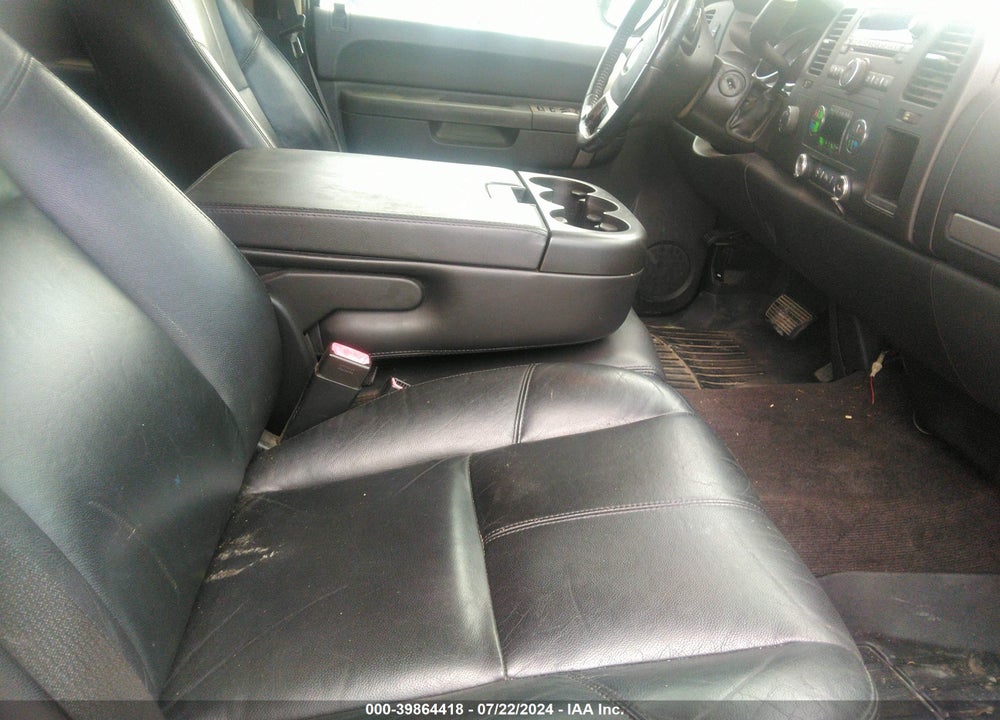 2010 CHEVROLET SILVERADO 1500 LT VIN: 3GCRKSE31AG296109