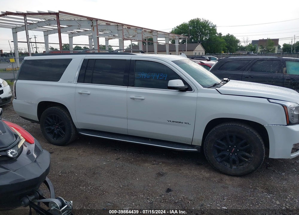 2016 GMC YUKON XL SLT VIN: 1GKS1GKC9GR276628