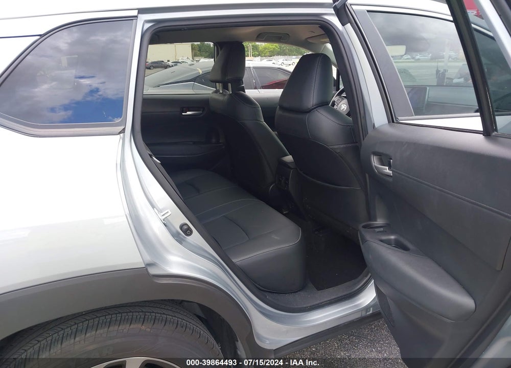 2023 TOYOTA COROLLA CROSS XLE VIN: 7MUEAAAG0PV060930