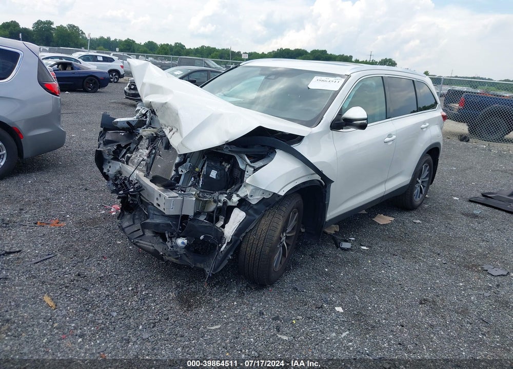 2019 TOYOTA HIGHLANDER VIN: 5TDJZRFH2KS606685