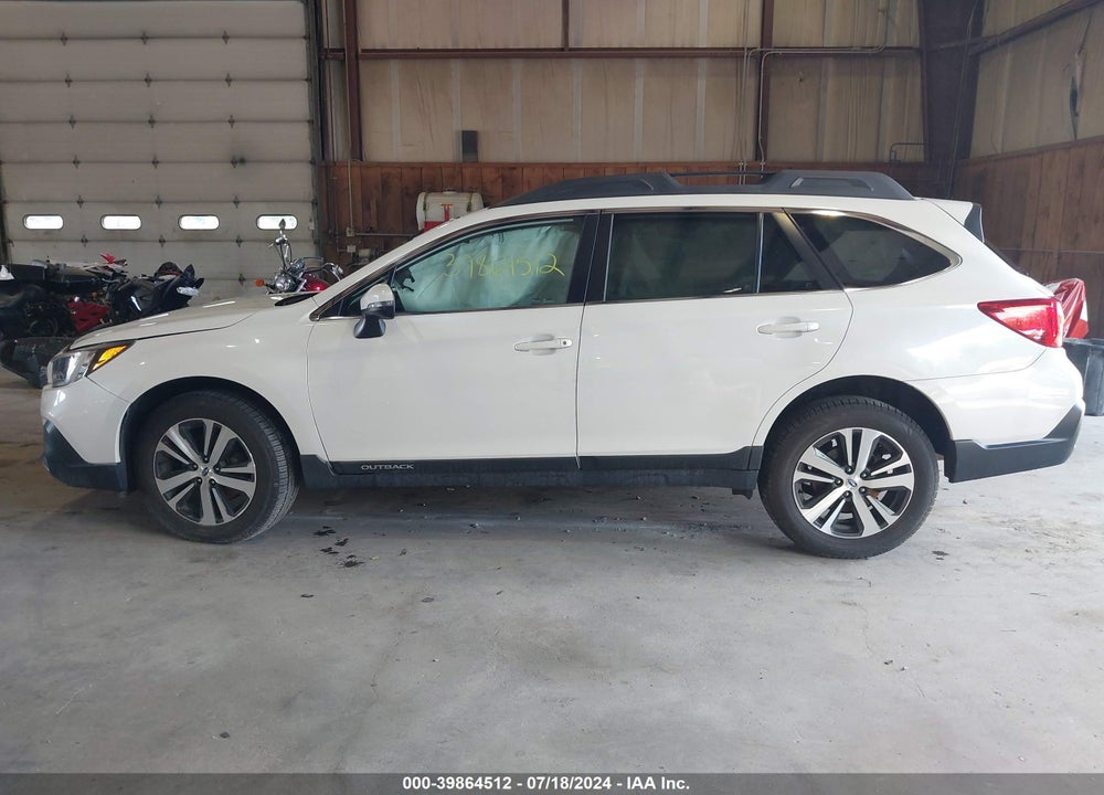 2018 SUBARU OUTBACK VIN: 4S4BSAKC3J3333434