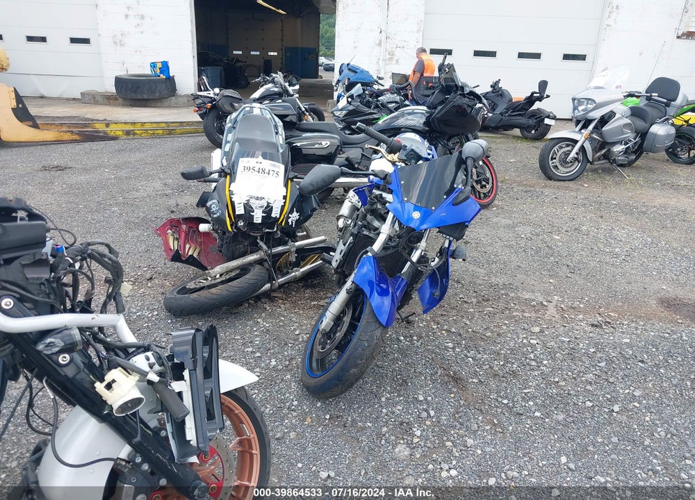 2001 YAMAHA FZS10 VIN: JYARN07E61A001087