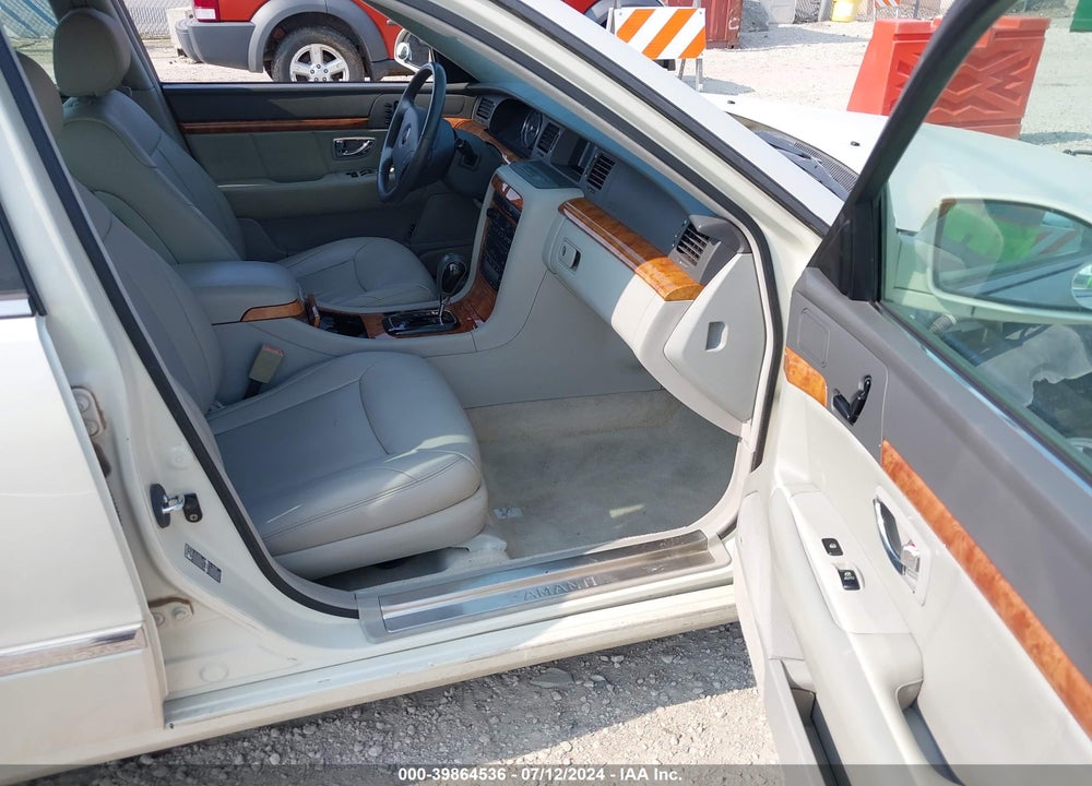 2004 KIA AMANTI VIN: KNALD124845023085