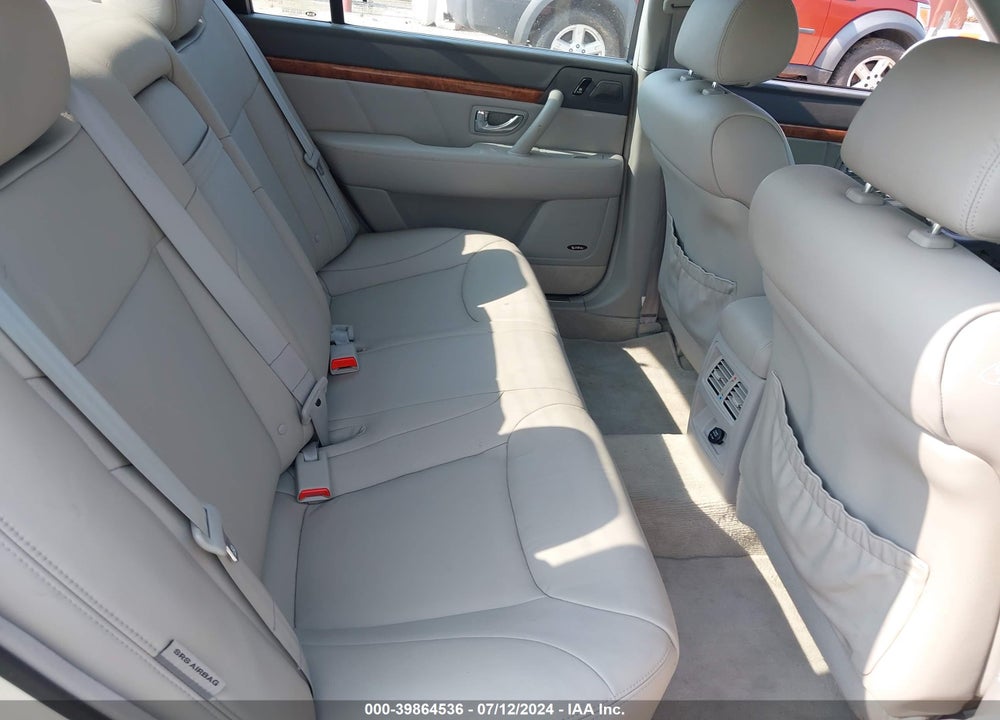 2004 KIA AMANTI VIN: KNALD124845023085