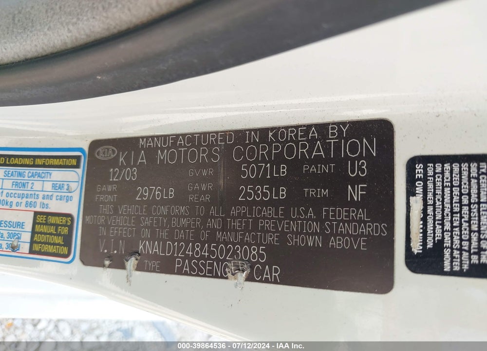 2004 KIA AMANTI VIN: KNALD124845023085