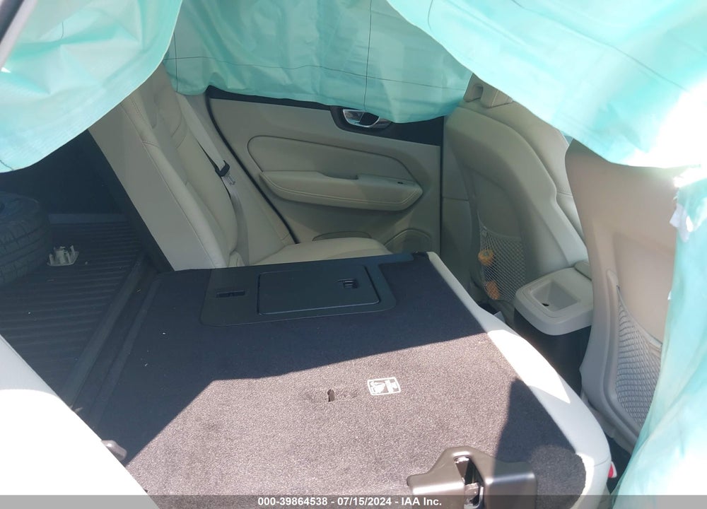 2021 VOLVO XC60 T5 MOMENTUM VIN: YV4102RK1M1787249