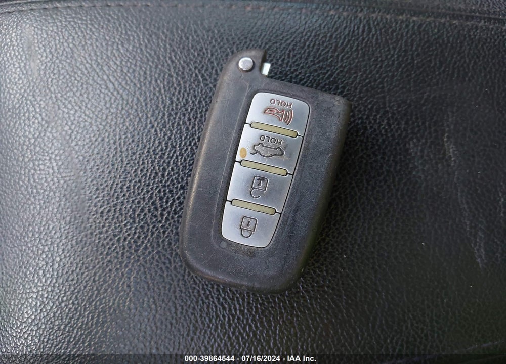 2011 HYUNDAI SONATA LIMITED 2.0T VIN: 5NPEC4AB7BH300077