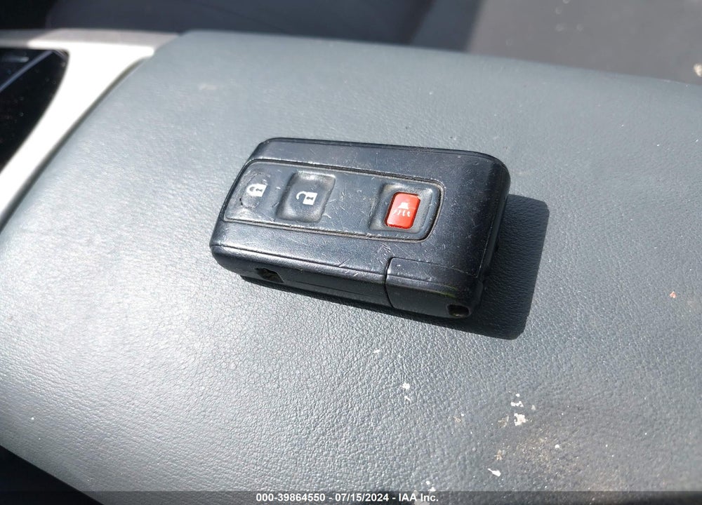 2007 TOYOTA PRIUS VIN: JTDKB20U177577140