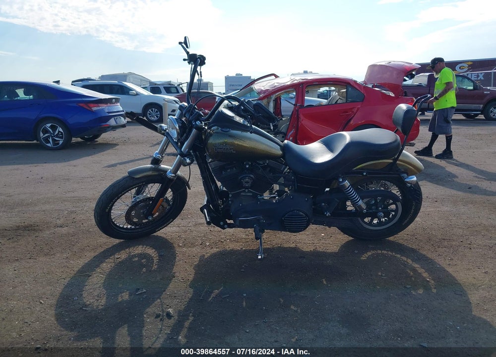 2013 HARLEY-DAVIDSON FXDBP DYNA STREET BOB VIN: 1HD1VAM14DC302795
