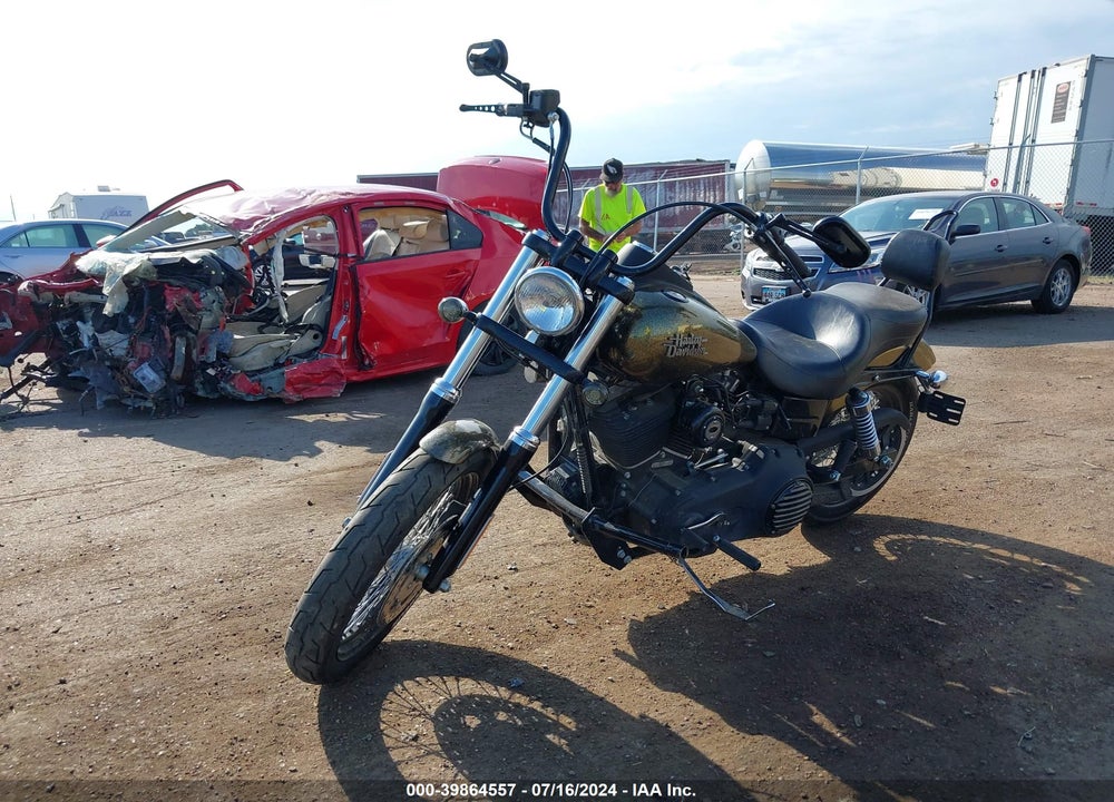 2013 HARLEY-DAVIDSON FXDBP DYNA STREET BOB VIN: 1HD1VAM14DC302795