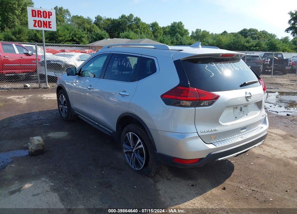 2017 NISSAN ROGUE SL VIN: 5N1AT2MV3HC744534