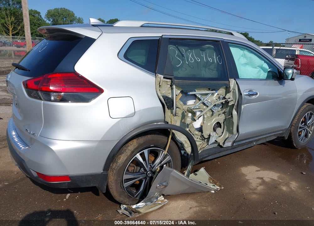 2017 NISSAN ROGUE SL VIN: 5N1AT2MV3HC744534