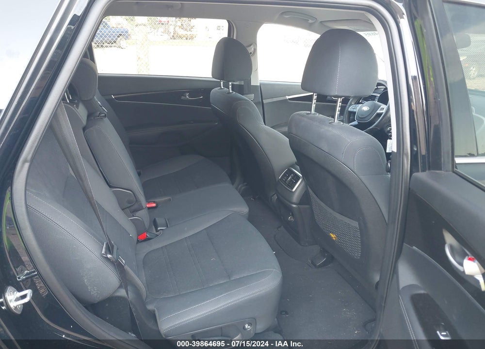2020 KIA SORENTO 2.4L L VIN: 5XYPG4A39LG664709