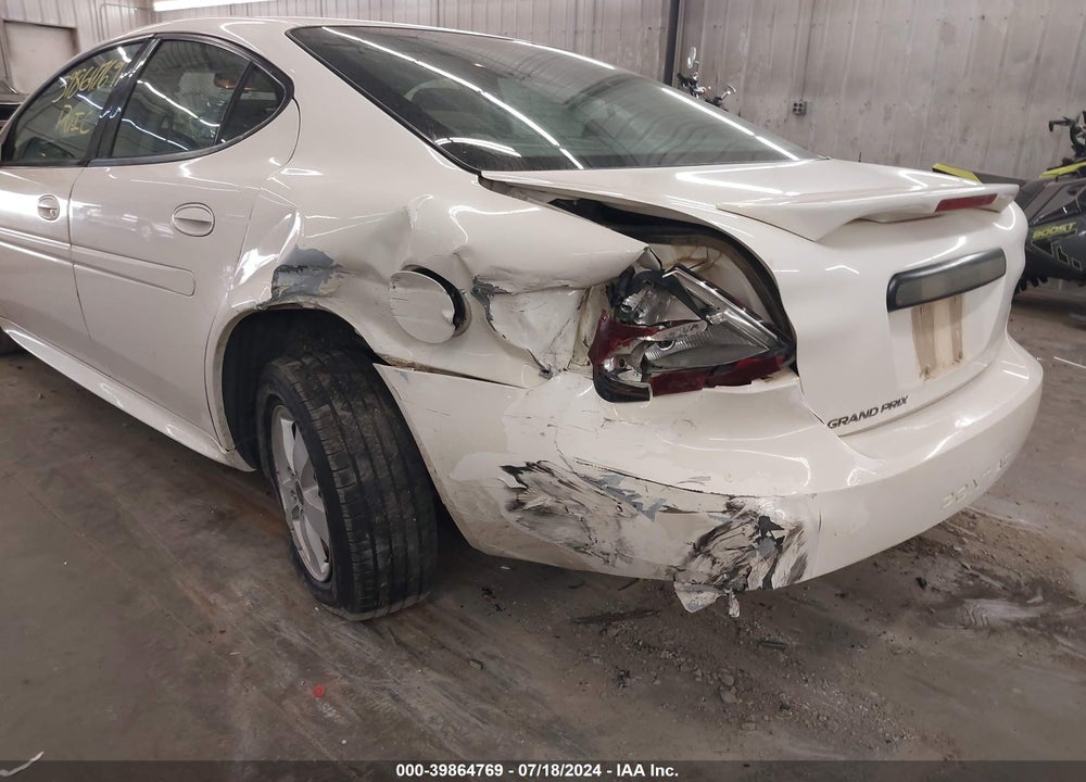 2006 PONTIAC GRAND PRIX VIN: 2G2WP552061216574